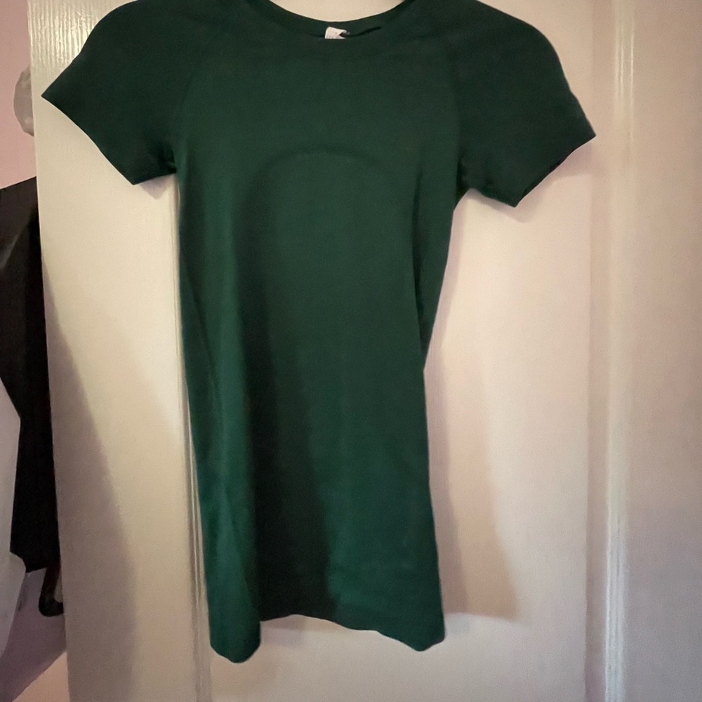 Everest Green Lululemon Swiftly Tech Size 0